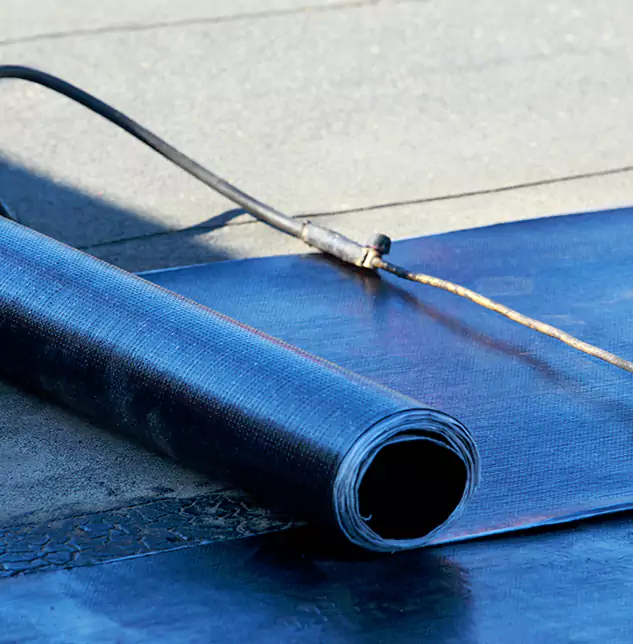 Expert Rubberized Roof Patch Solutions: Restoring North Chicago's Flat Roofs to Peak Performance