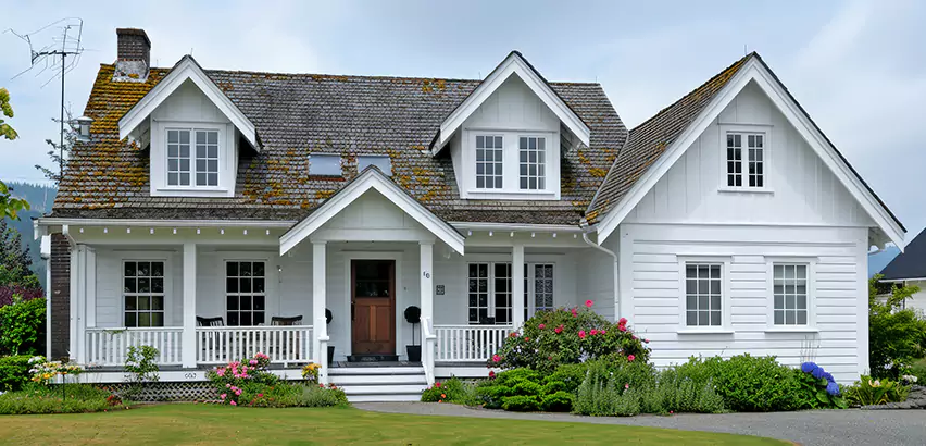 Professional Roofing and Siding Services in North Chicago, IL