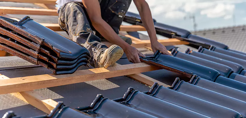 Professional Storm Damage Roof Repair Services in North Chicago, IL