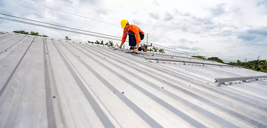 Metal Roof Repairs in North Chicago