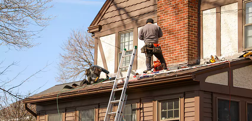 Roof Siding Trim Repair in North Chicago