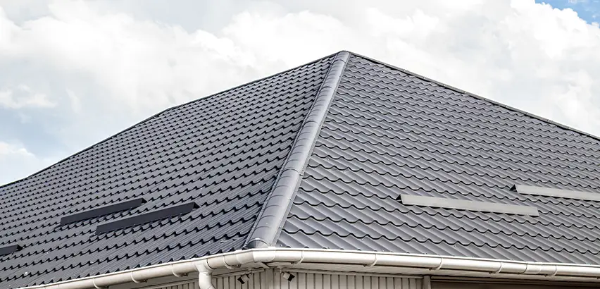 Roof Gully Repair in North Chicago