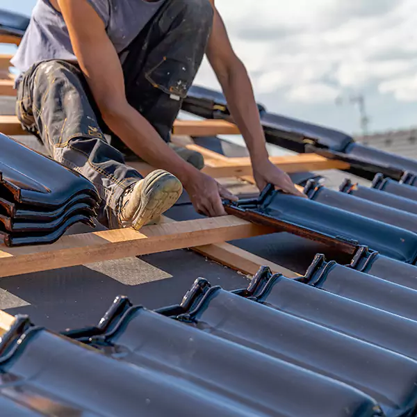 Why North Chicago Homeowners Choose North Chicago Roofing for Roof and Gutter Repair?