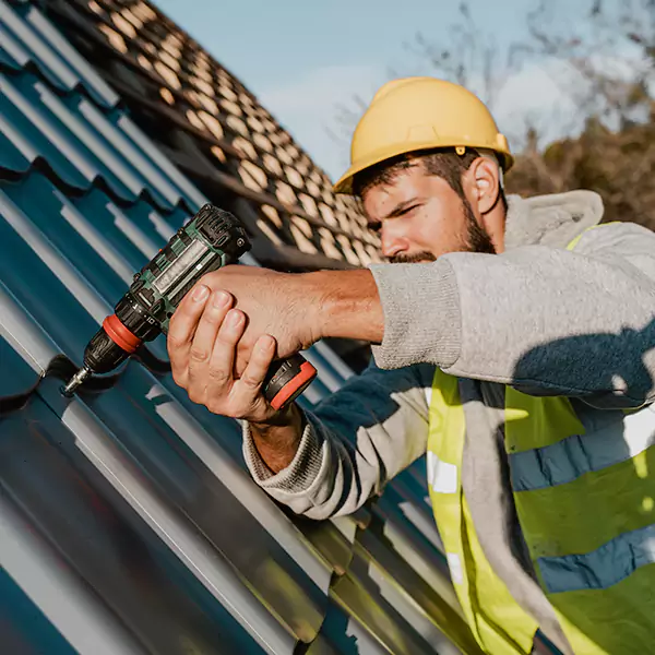 Why North Chicago Homeowners Choose North Chicago Roofing for Steel Roof Repair Service?